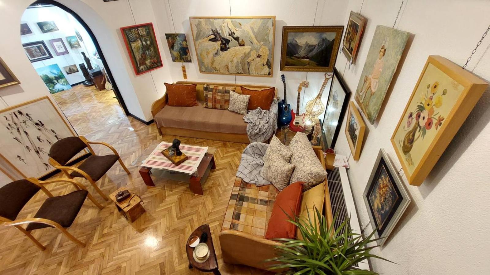 Heart Of Old Town Guesthouse พอดโกริกา ภายนอก รูปภาพ
